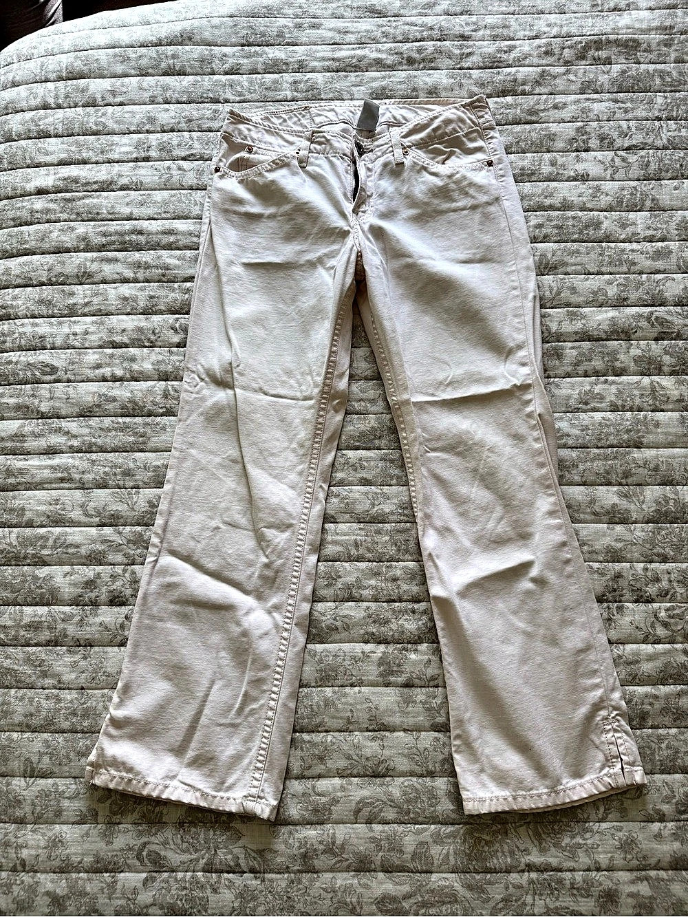 Lucky Brand Wild Child Crop Straight Leg Jeans White size 2/26